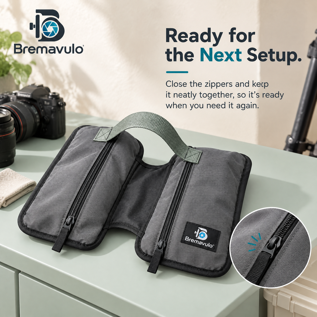 Bremavulo WeightLock bag showing its webbing handle and separate compartments